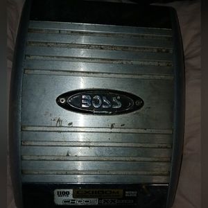 Boss chaos cx1100 mosfet power amplifier